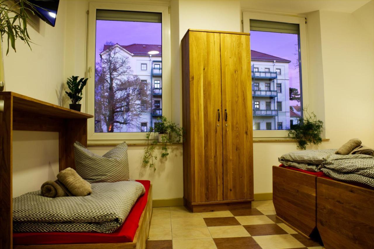 Albergue Kl17 Ostel Doebeln Exterior foto